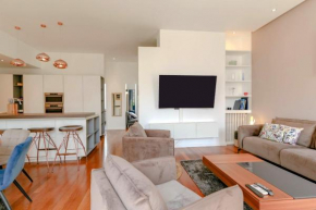 Modern apartment with 3 bedrooms balcony communal garden and AC- Benakey